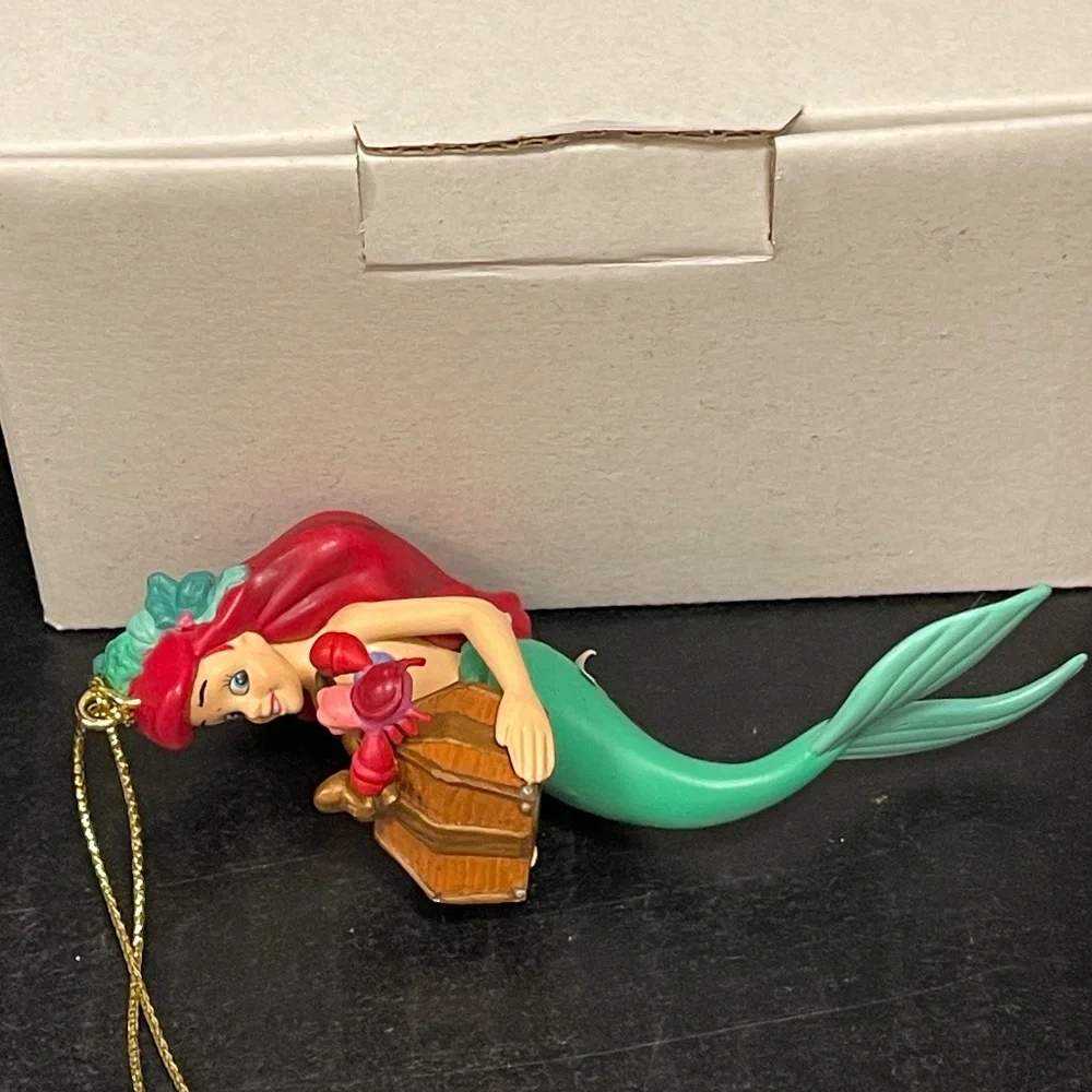 Christmas Magic Disney LITTLE MERMAID‎ 26231-102 New in Box Holiday Ornament